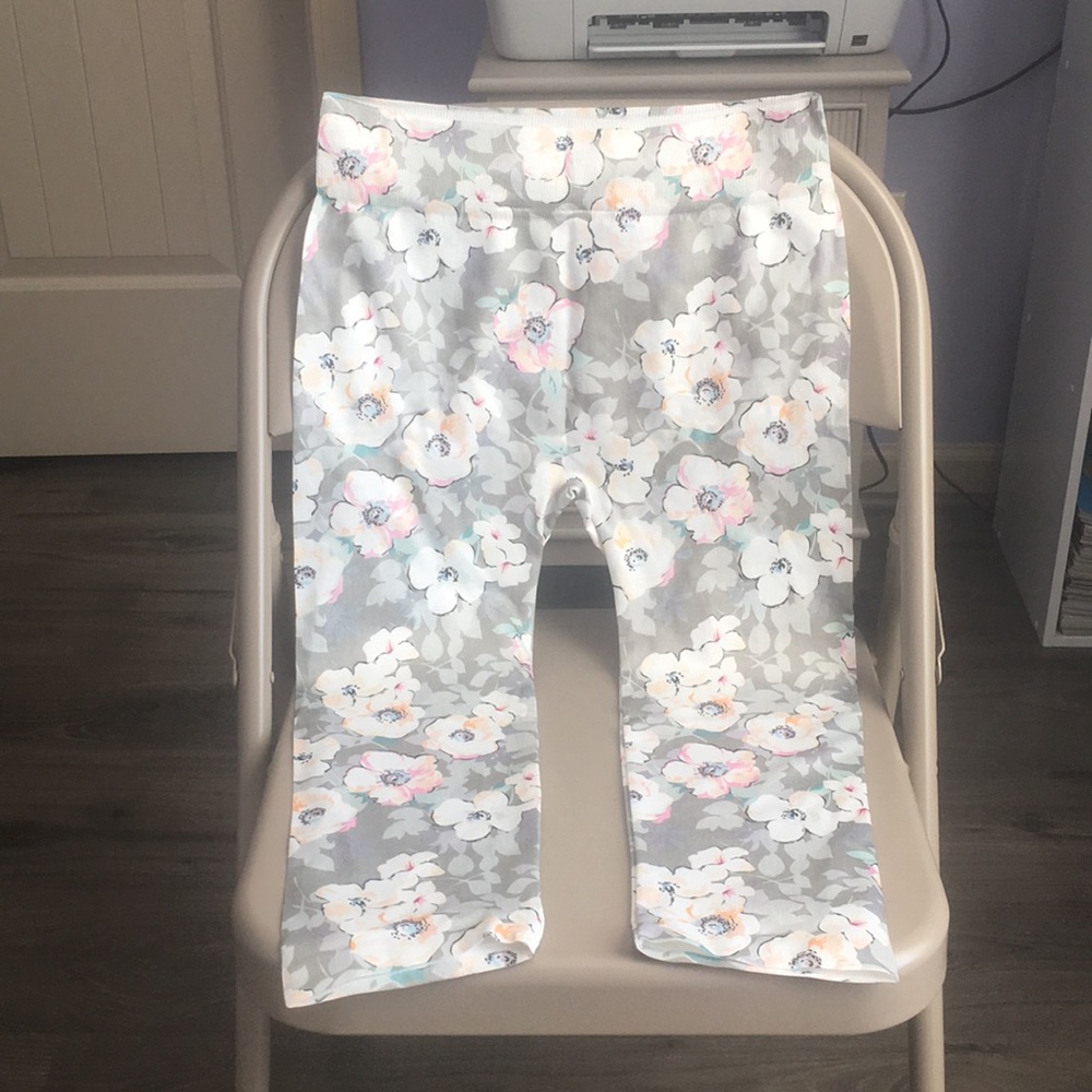 NEW PRINTED LEGWEAR
